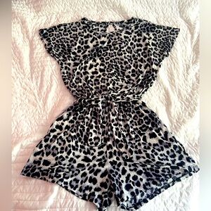 Cheetah print romper very stretchy size medium